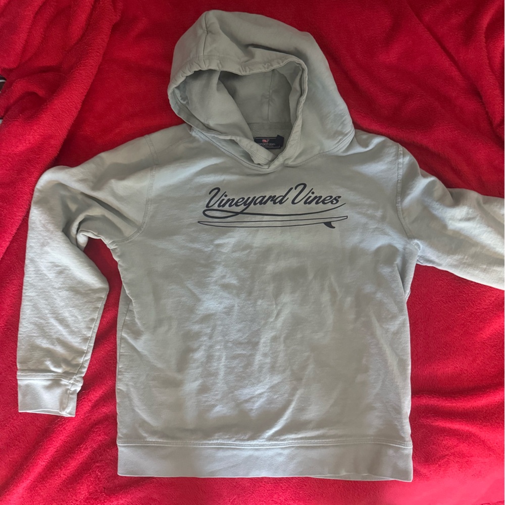 Vineyard vines hoodie, size youth medium
